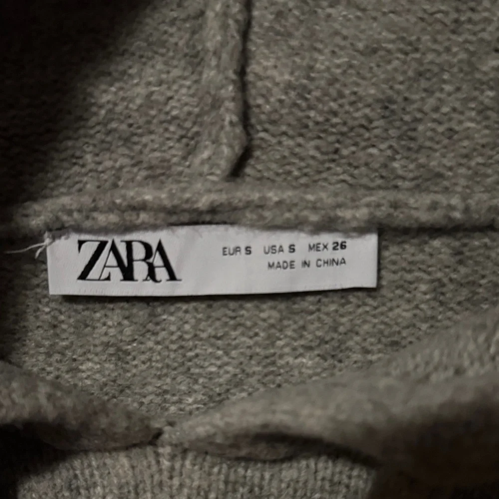 Zara Charcoal Knit Pullover - Picture 2 of 3